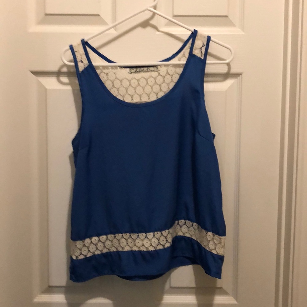 Chloe K lace detailed sleeveless shirt